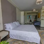 Pirro Отель 3*