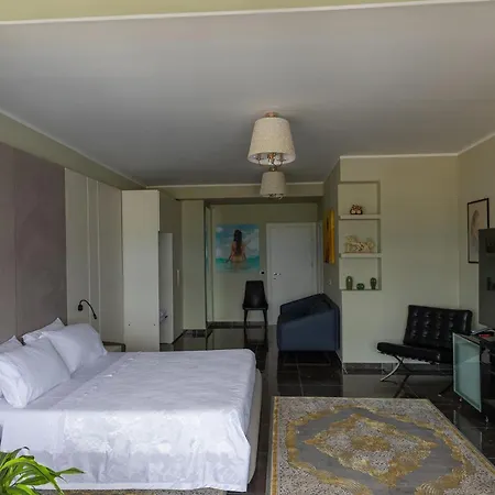 Pirro 3* Vlorë