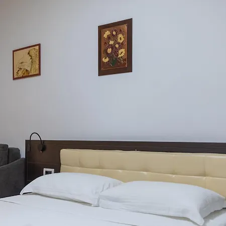 Pirro Hotel Vlorë