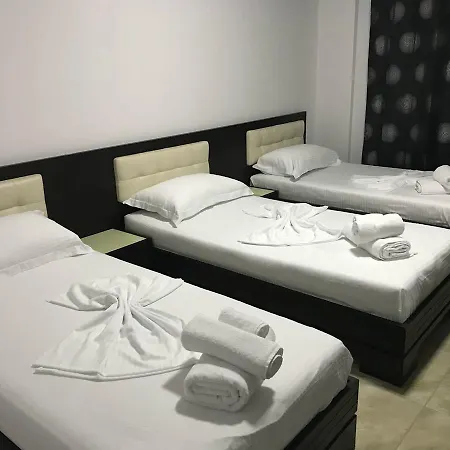 Hotel Pirro 3*