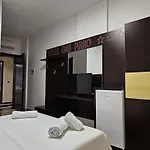 Pirro Hotel