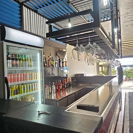 ホテル Pirro Vlorë